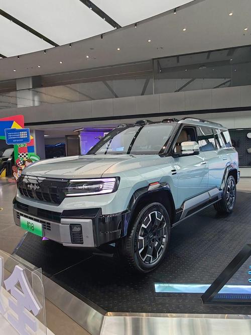 佛山259比亚迪方程豹硬派越野的爆款，英菲尼迪35周年与你共成长